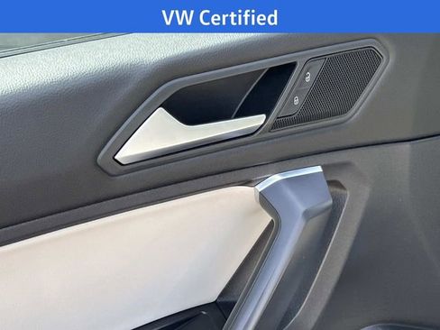 Used 2021 Volkswagen Tiguan SE w/ Panoramic Sunroof Package FWD image 13