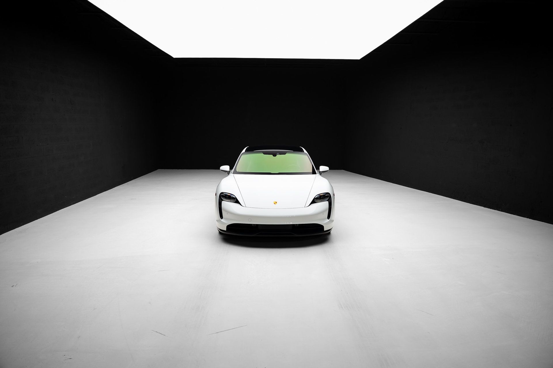 Used 2022 Porsche Taycan RWD image 78