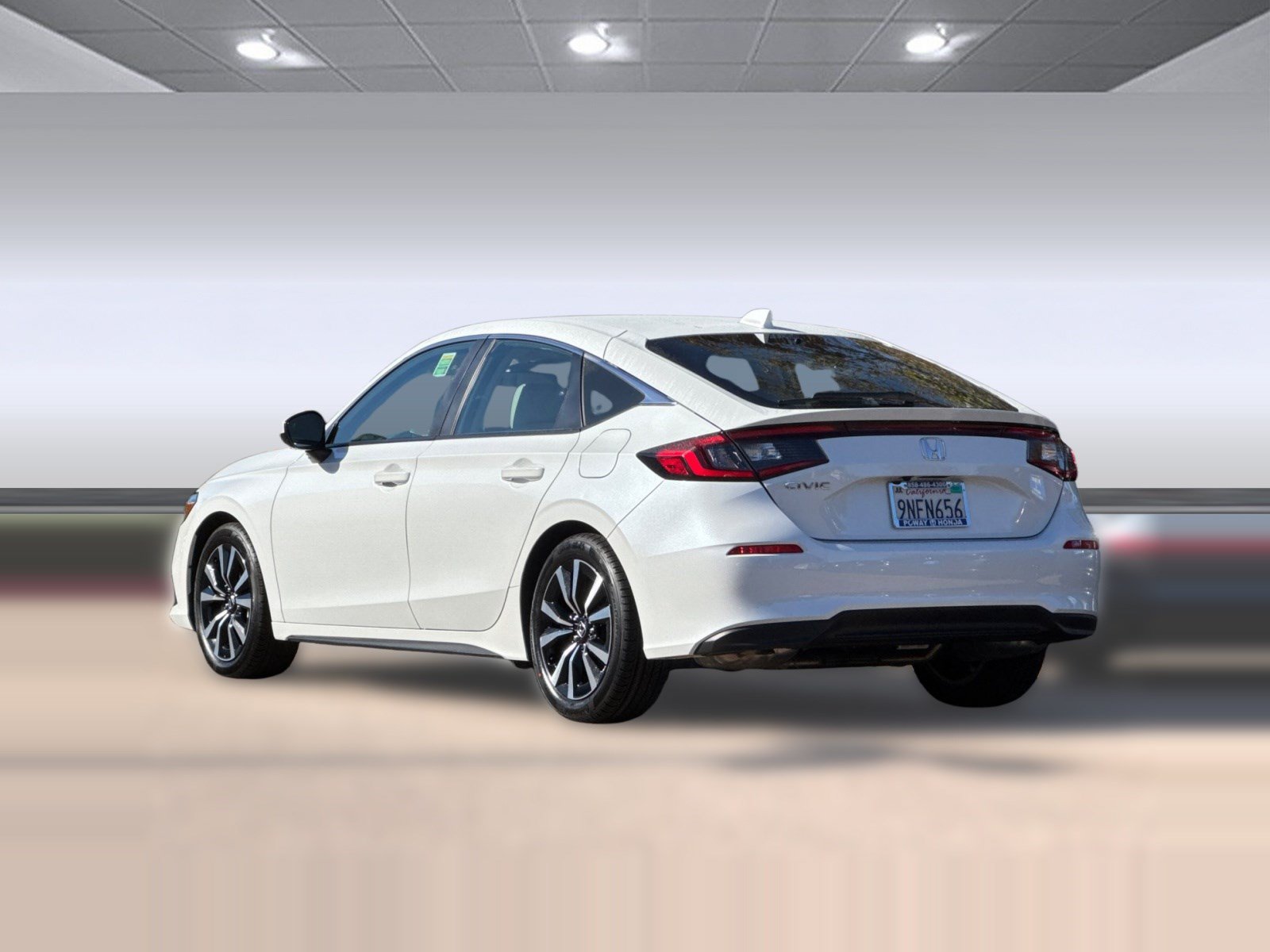 Used 2024 Honda Civic EX-L image 3
