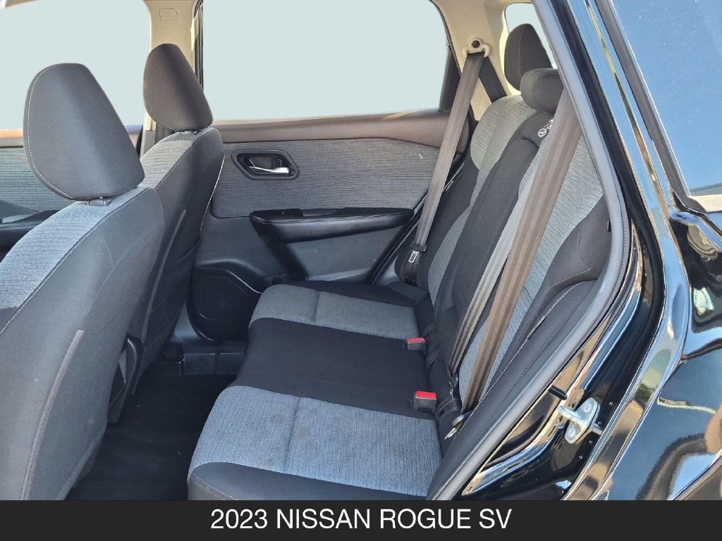 Certified 2023 Nissan Rogue SV FWD image 16