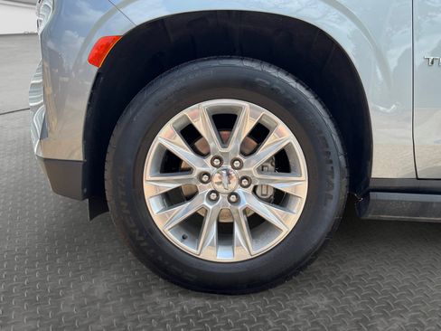 Used 2024 Chevrolet Tahoe Premier AWD/4WD image 14