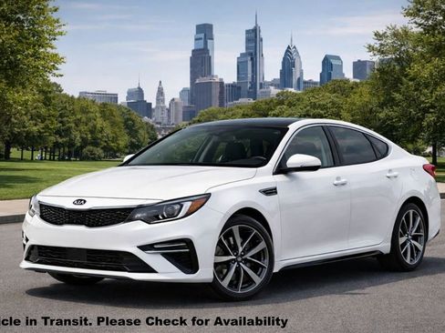 Used 2018 Kia Optima S FWD image 1