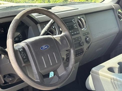 Used 2012 Ford F250 XLT w/ FX4 4X4 Off-Road Pkg image 18
