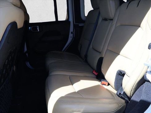 Used 2018 Jeep Wrangler Unlimited Rubicon AWD/4WD image 21
