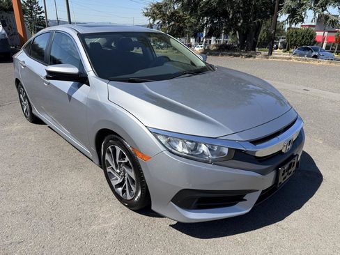 Used 2017 Honda Civic EX image 9