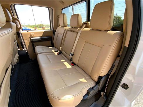 Used 2015 Ford F250 Lariat w/ Lariat Interior Package AWD/4WD image 23