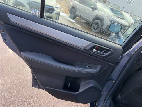 Used 2016 Subaru Legacy 2.5i Premium image 14