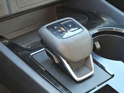 Used 2023 Nissan Rogue SV image 20