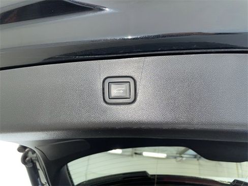 Certified 2024 Chevrolet Blazer LT w/ Convenience Package image 17