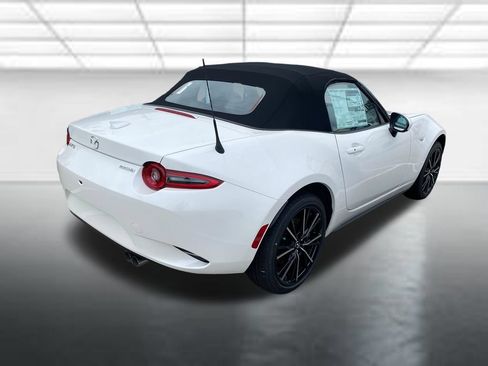 New 2026 MAZDA MX-5 Miata Grand Touring RWD image 8