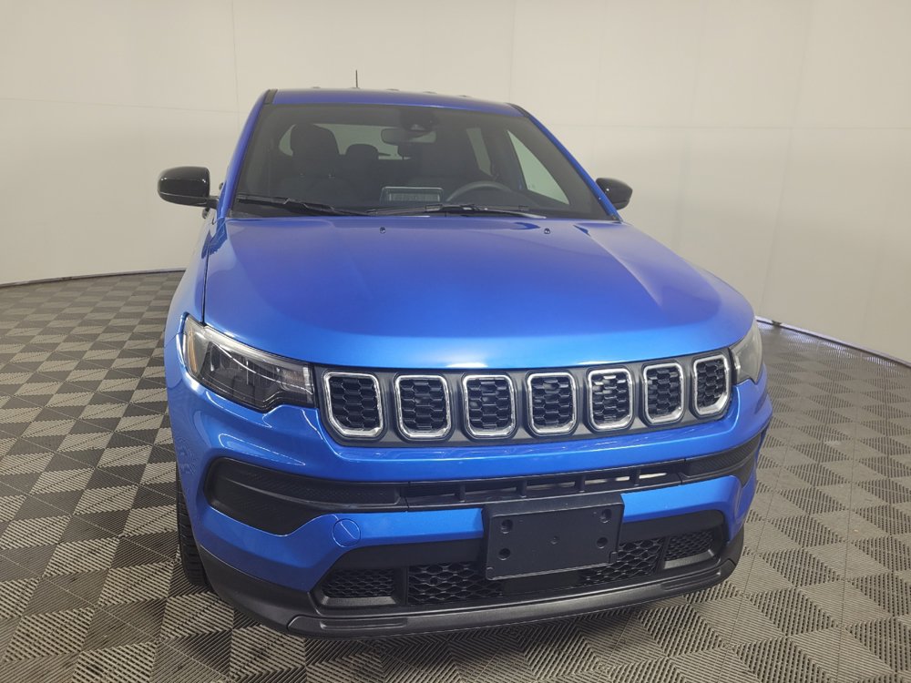 Used 2025 Jeep Compass Sport AWD/4WD image 14