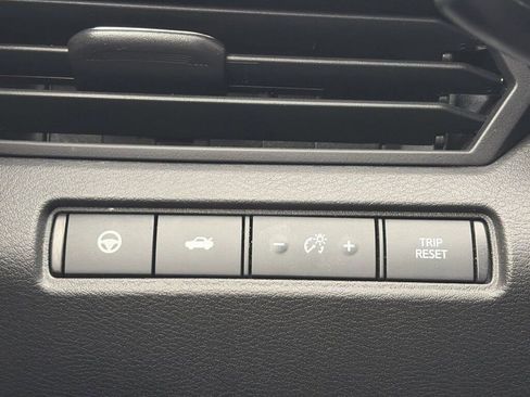 Used 2023 Nissan Altima 2.5 SV w/ SV Premium Package image 23