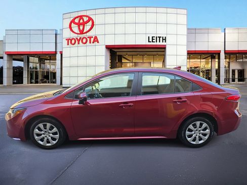 Used 2024 Toyota Corolla LE image 8