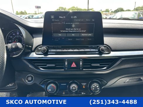 Used 2021 Kia Forte GT-Line w/ GT-Line Premium Package image 16