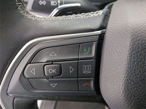 Certified 2024 Jeep Grand Cherokee L Laredo image 18