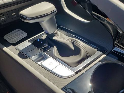 New 2026 Hyundai Elantra SEL Sport FWD image 18