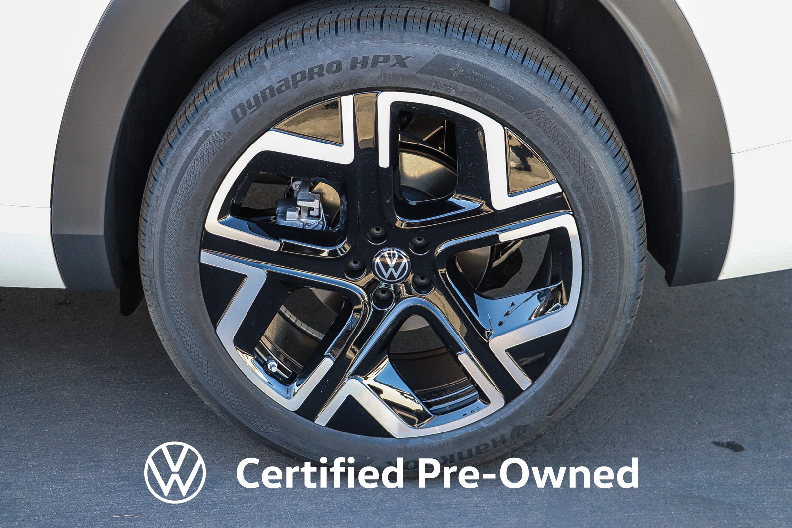 Certified 2023 Volkswagen Taos SE w/ Panoramic Sunroof Package FWD image 13