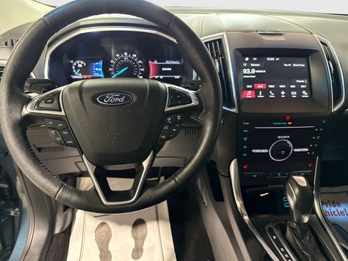 Used 2016 Ford Edge Titanium w/ Technology Package AWD/4WD image 14