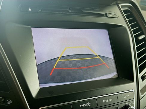 Used 2017 Hyundai Santa Fe Sport FWD image 22