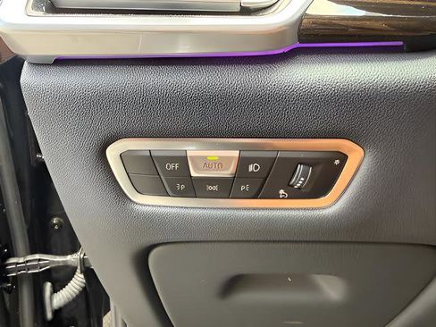 Used 2023 BMW X5 xDrive40i w/ Premium Package image 17