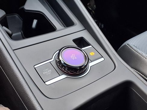 New 2026 Volkswagen Tiguan SE R-Line image 13