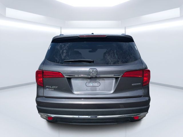 Used 2017 Honda Pilot Touring image 4