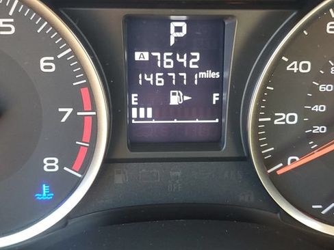 Used 2017 Subaru Crosstrek 2.0i Premium AWD/4WD image 11