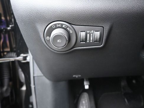 New 2026 Jeep Compass Limited image 33