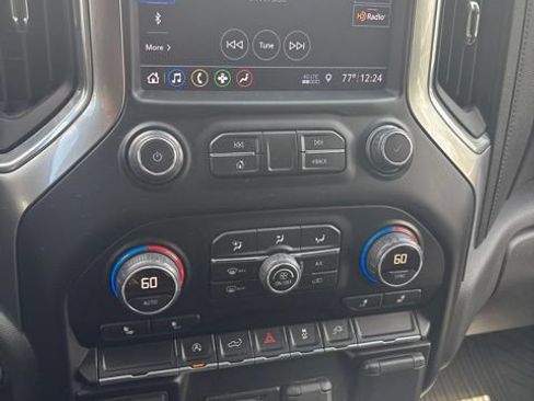 Used 2019 Chevrolet Silverado 1500 LTZ AWD/4WD image 6