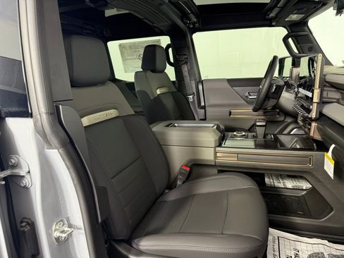 New 2025 GMC Hummer EV 3X w/ Extreme Off-Road Package image 28