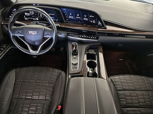 Used 2022 Cadillac Escalade ESV Sport Platinum w/ LPO, ONYX Package AWD/4WD image 15