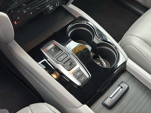 Used 2021 Honda Pilot Touring image 21