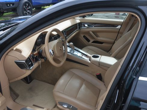 Used 2013 Porsche Panamera S image 13