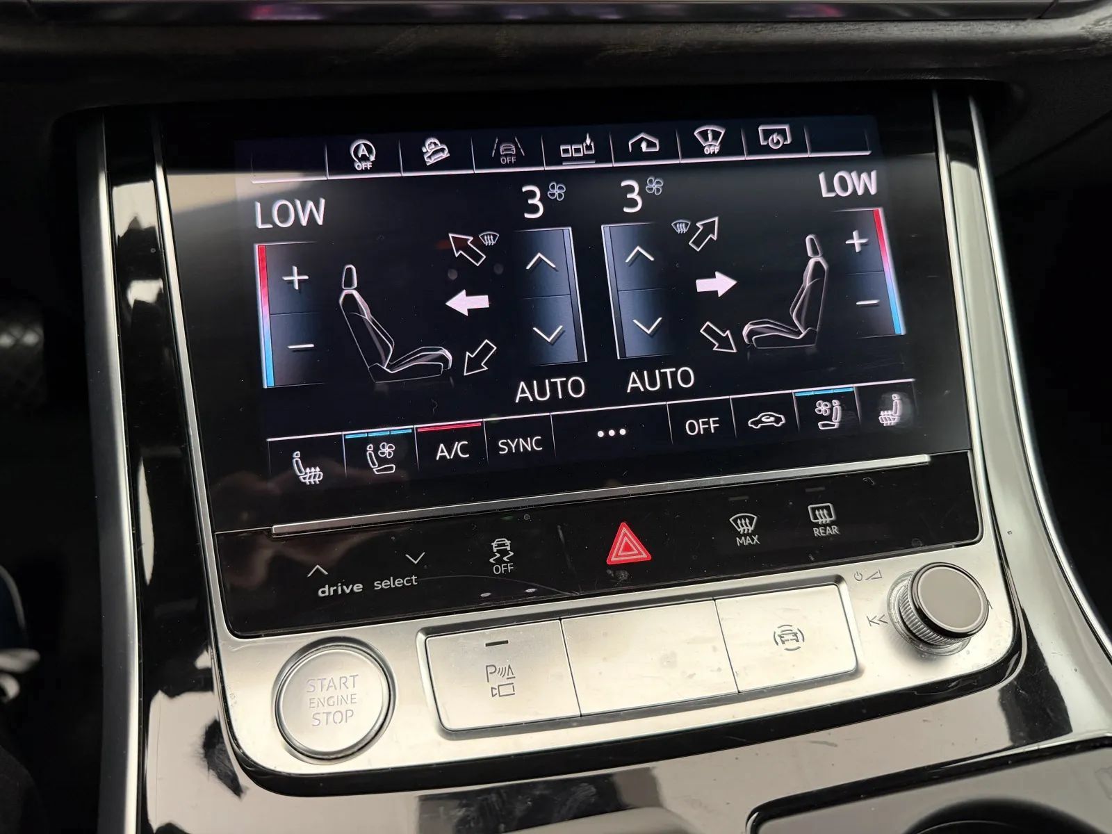 Used 2019 Audi Q8 Prestige AWD/4WD image 35