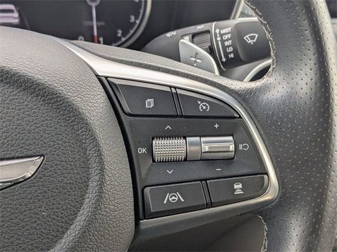 Used 2022 Genesis G70 2.0T image 29