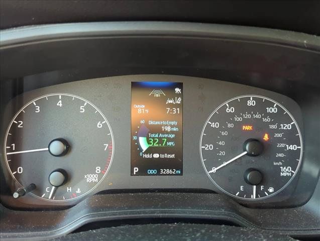 Certified 2024 Toyota Corolla Cross LE AWD/4WD image 15