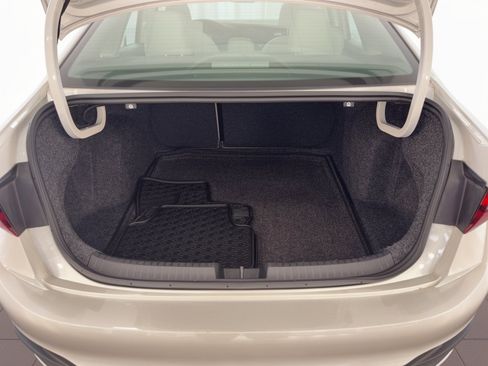 Used 2024 Volkswagen Jetta SE w/ Panoramic Sunroof Package FWD image 28