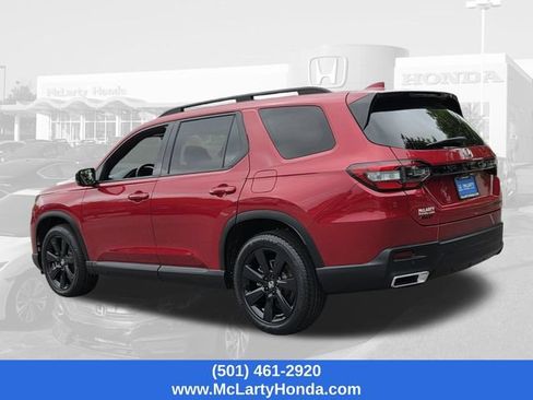 Certified 2025 Honda Pilot Black Edition image 4
