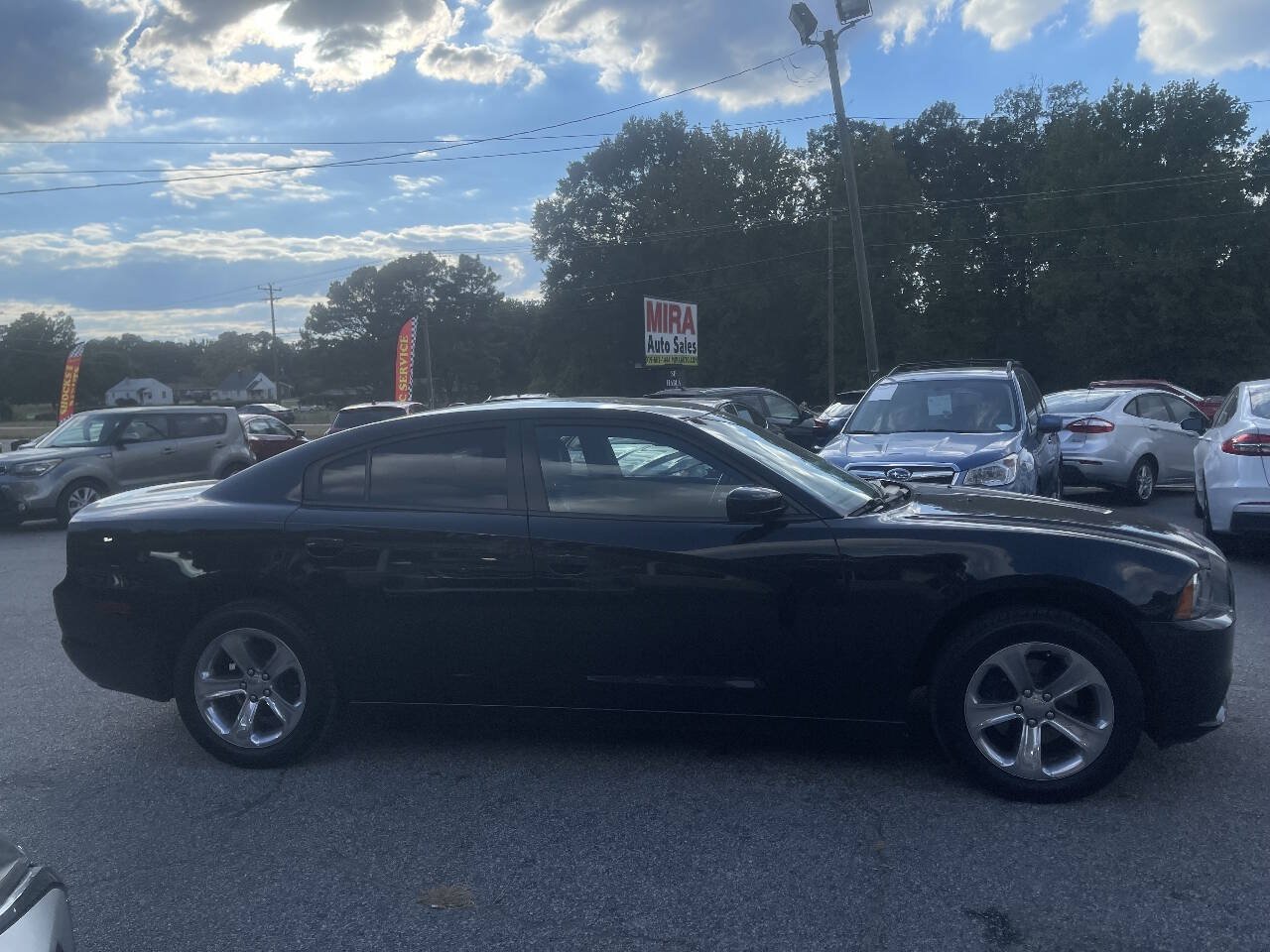 Used 2014 Dodge Charger SXT Plus RWD image 6