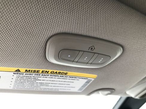 Used 2019 Chrysler Pacifica Limited image 11