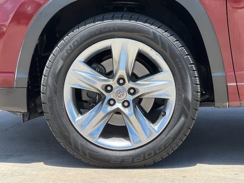 Used 2015 Toyota Highlander Limited FWD image 28
