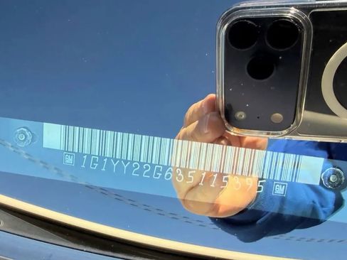 Used 2003 Chevrolet Corvette Coupe w/ Preferred Equipment Group image 36