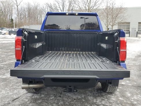 Used 2024 Toyota Tacoma TRD Off-Road image 8