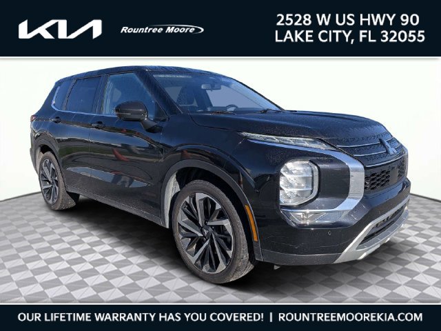 Used 2024 Mitsubishi Outlander SE FWD image 1