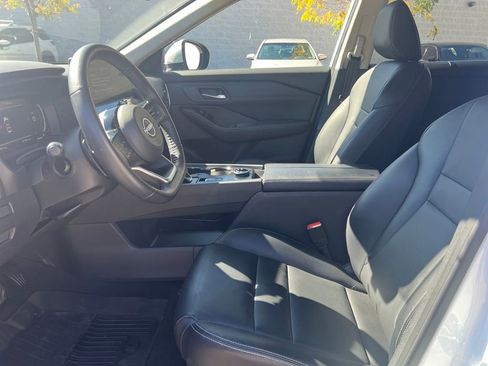 Certified 2024 Nissan Rogue SL w/ SL Premium Package image 11