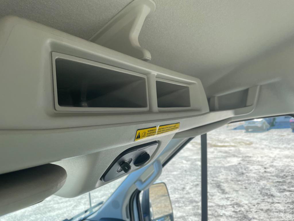Used 2019 Ford Transit 150 XLT RWD image 19