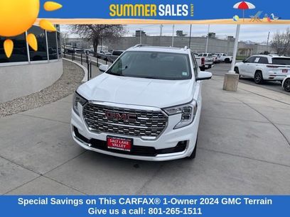 Used 2024 GMC Terrain Denali w/ Denali Premium Package