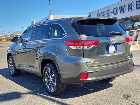 Used 2019 Toyota Highlander XLE image 10