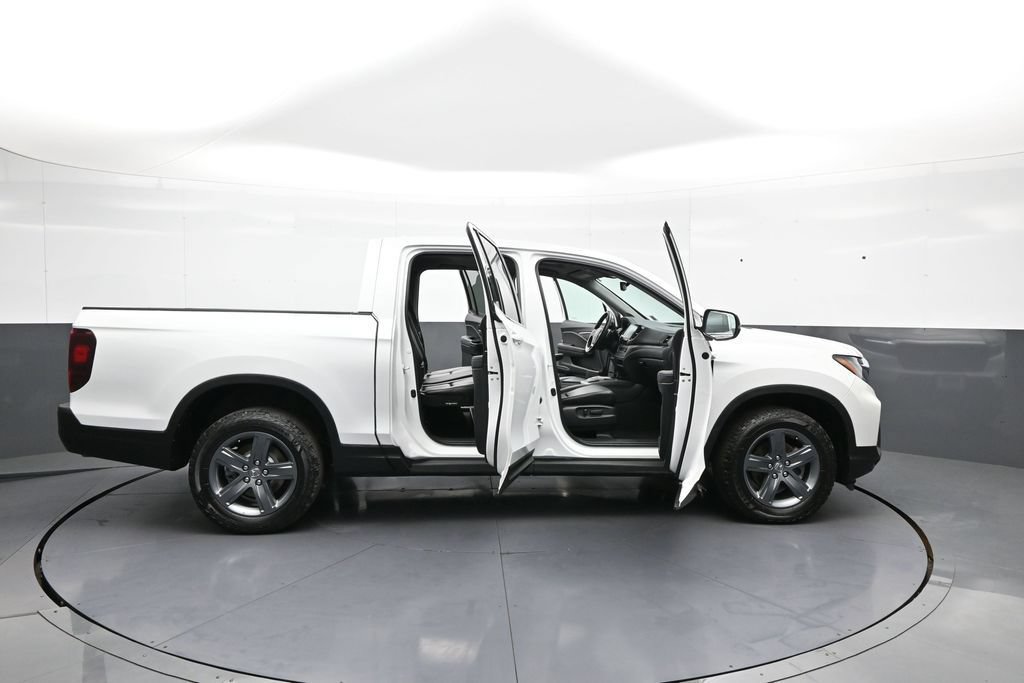 Certified 2023 Honda Ridgeline RTL image 42