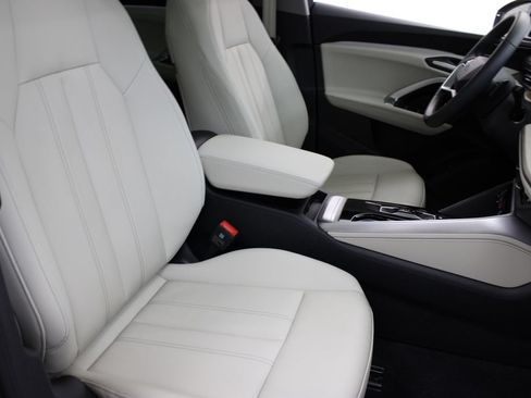 Used 2025 Audi Q5 Premium Plus AWD/4WD image 25